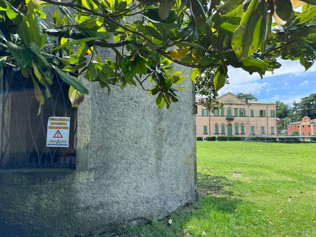Villa Buri. Bocconi avvelenati
