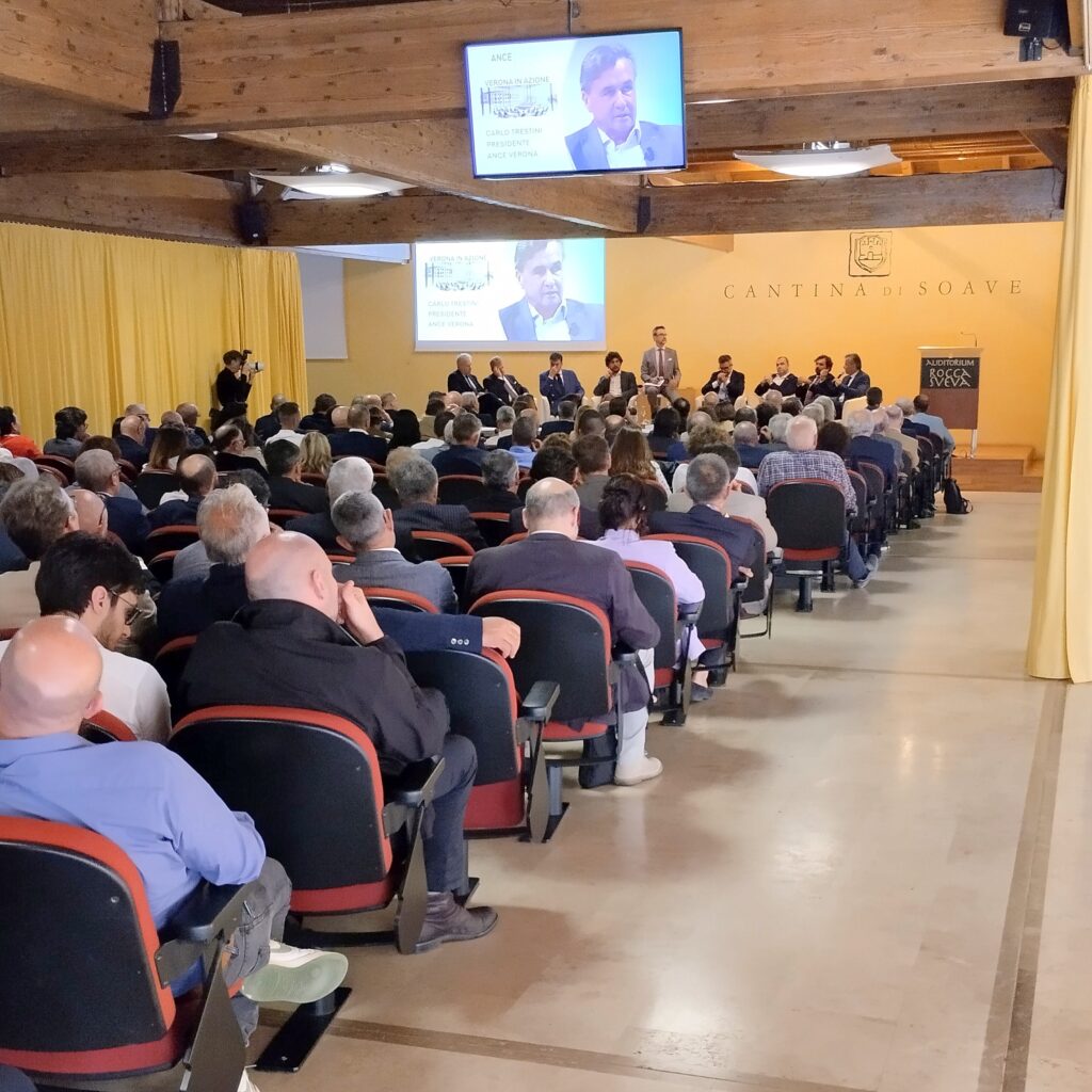 Lo sviluppo al centro dell'assemblea di ANCE Verona all'auditorium Rocca Sveva della Cantina di Soave
